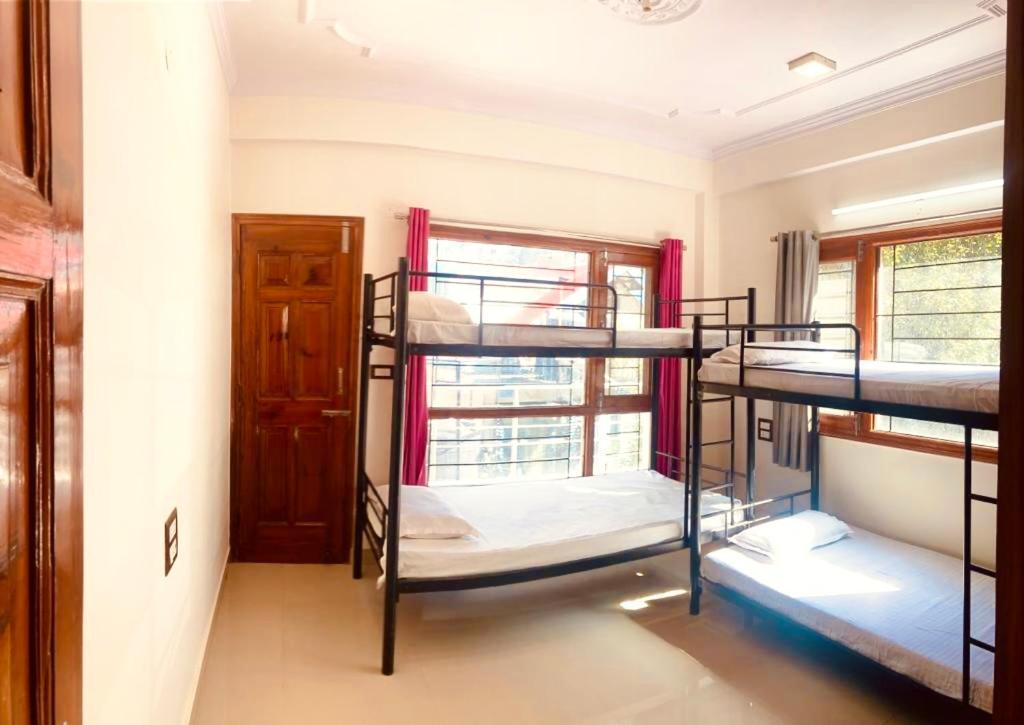Partners Shimla Exterior photo